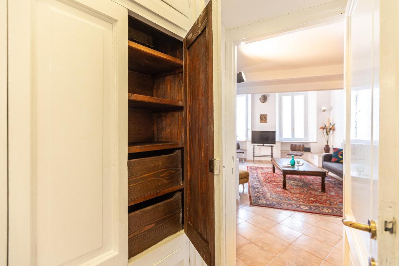 Amazing Historical Apartment - Jewish Ghetto Рим Экстерьер фото